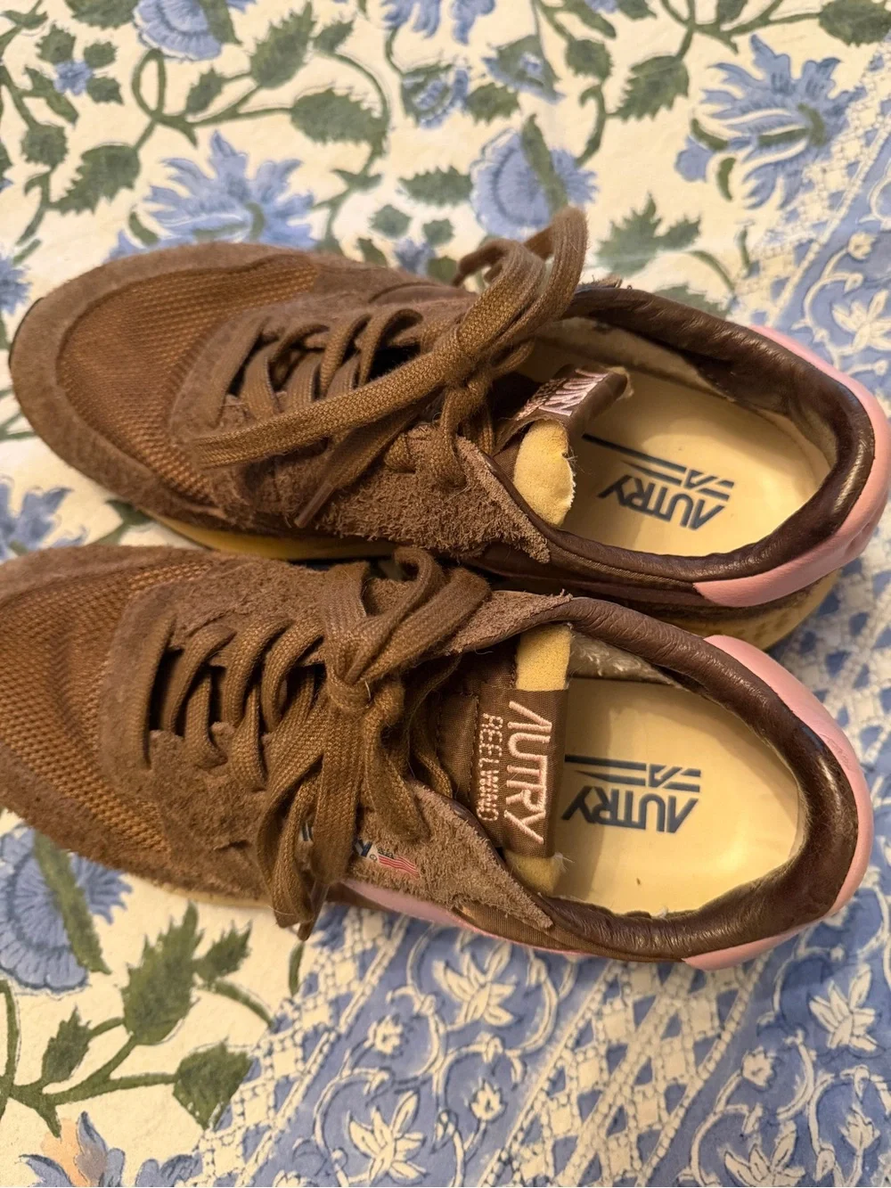 Autry Women’s Sneakers - Picture 5 of 6